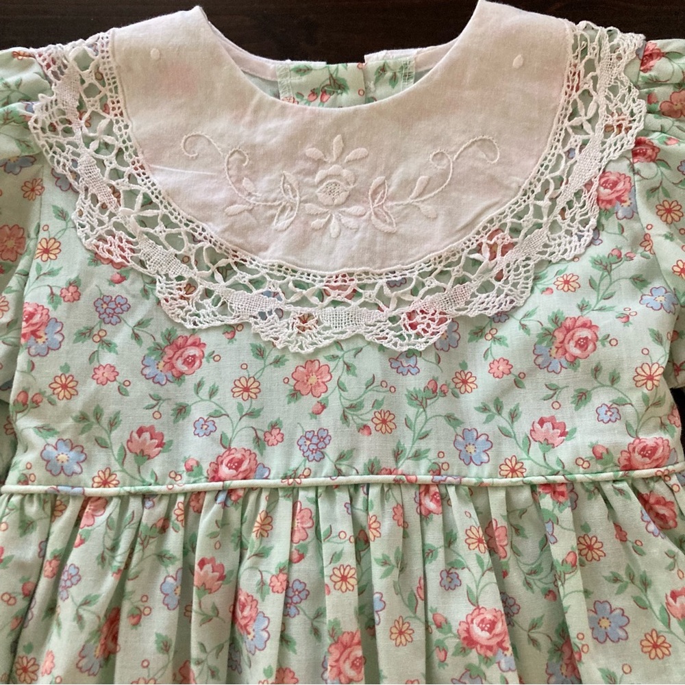 Vintage USA Girls 6 Green Floral Dress